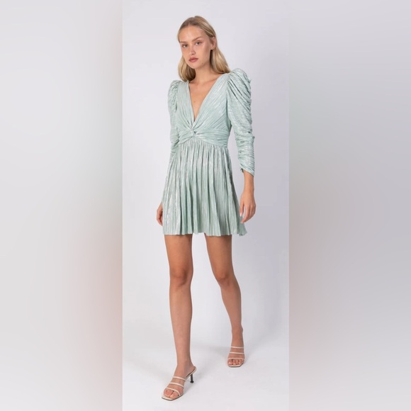 Elegant Mint Green Pleated Dress - Picture 1 of 12